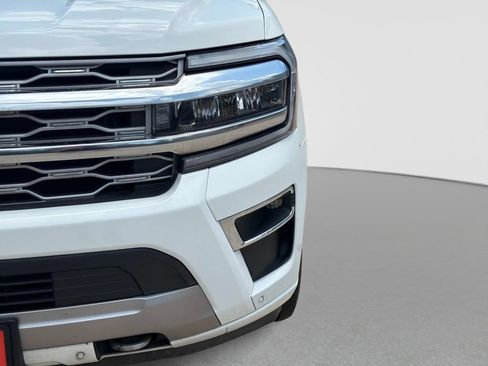 Used 2022 Ford Expedition Platinum AWD/4WD image 11
