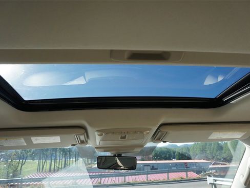 Used 2019 Nissan Armada Platinum image 13