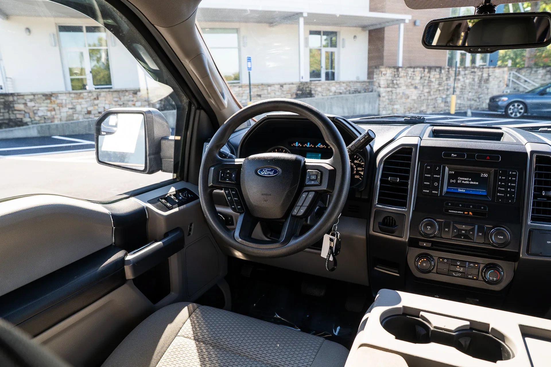 Used 2017 Ford F150 XLT RWD image 29