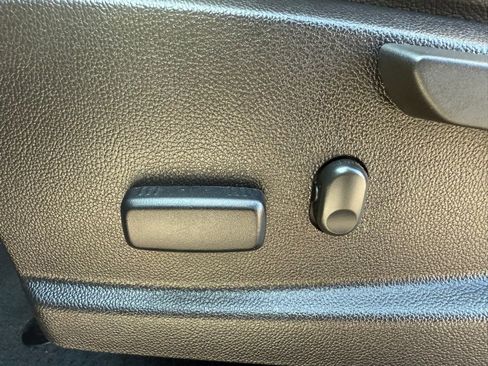 Used 2022 Chevrolet Colorado Z71 image 21