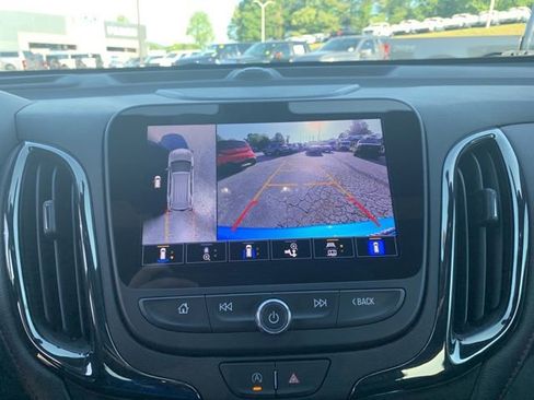 Used 2024 Chevrolet Equinox RS w/ RS Leather Package AWD/4WD image 32