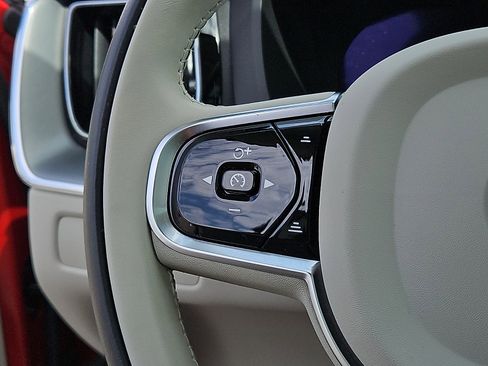 Certified 2023 Volvo XC60 B5 Core w/ Climate Package AWD/4WD image 22