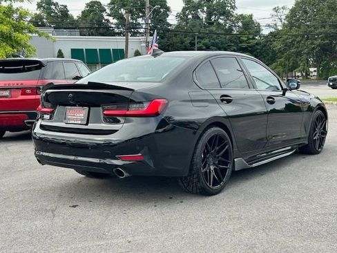 Used 2019 BMW 330i xDrive Sedan w/ Premium Package AWD/4WD image 5