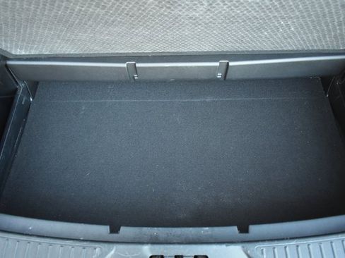 Used 2022 Ford Explorer XLT w/ Equipment Group 202A image 39