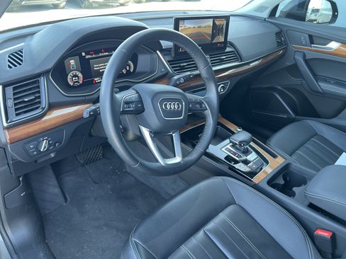 Used 2023 Audi Q5 2.0T Premium Plus w/ Premium Plus Package image 5