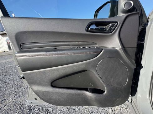 Used 2025 Dodge Durango GT image 26