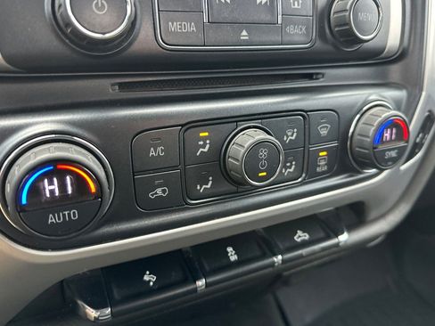 Used 2018 GMC Sierra 2500 SLT image 27