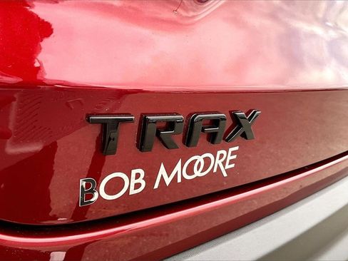 Used 2024 Chevrolet Trax RS w/ Sunroof Package image 27