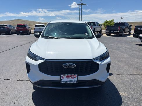 Used 2025 Ford Escape Active AWD/4WD image 2