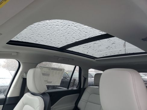 New 2026 Lincoln Aviator AWD image 10