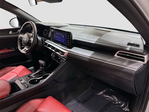 Used 2024 Kia K5 GT-Line image 31