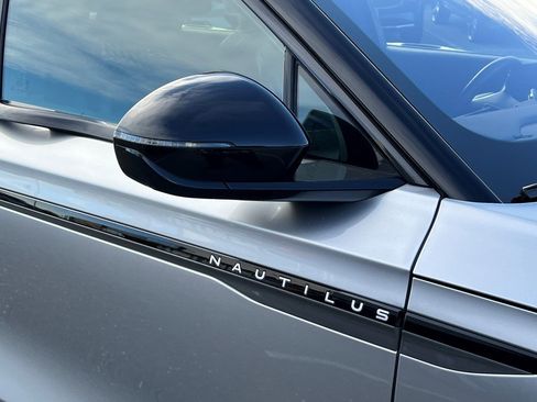 Used 2024 Lincoln Nautilus Reserve w/ Equipment Group 203A image 10