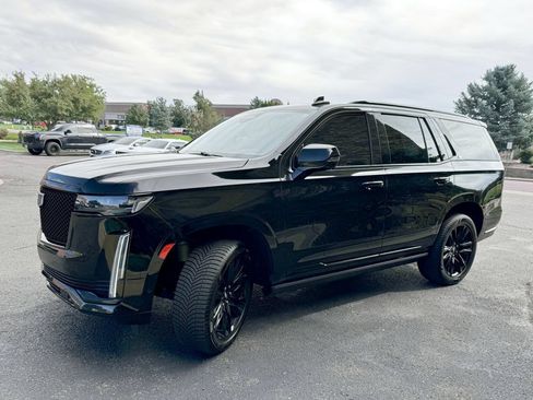 Used 2022 Cadillac Escalade Sport Platinum AWD/4WD image 4