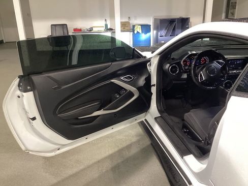 Used 2020 Chevrolet Camaro LT image 10