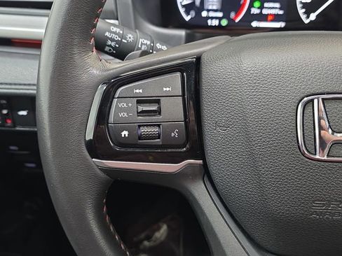 Used 2025 Honda Odyssey Sport-L image 16