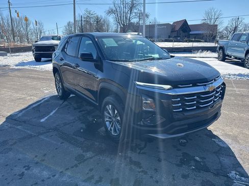 Used 2025 Chevrolet Equinox LT image 7