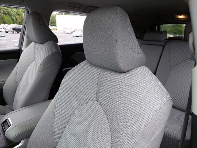 Certified 2020 Toyota Highlander LE FWD image 6