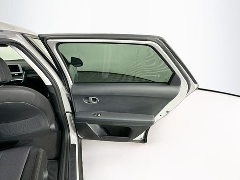 Used 2024 Hyundai Ioniq 5 SEL RWD image 30
