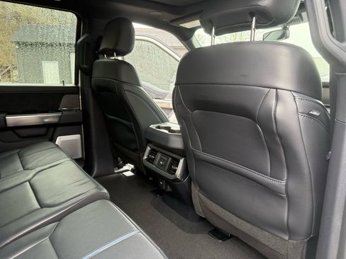 Used 2025 Ford F250 Platinum image 18