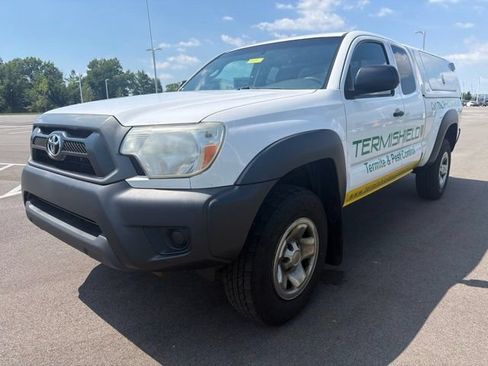 Used 2015 Toyota Tacoma PreRunner w/ Convenience Package RWD image 3