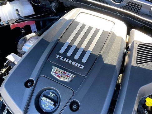 Used 2025 Cadillac CT4 V image 33