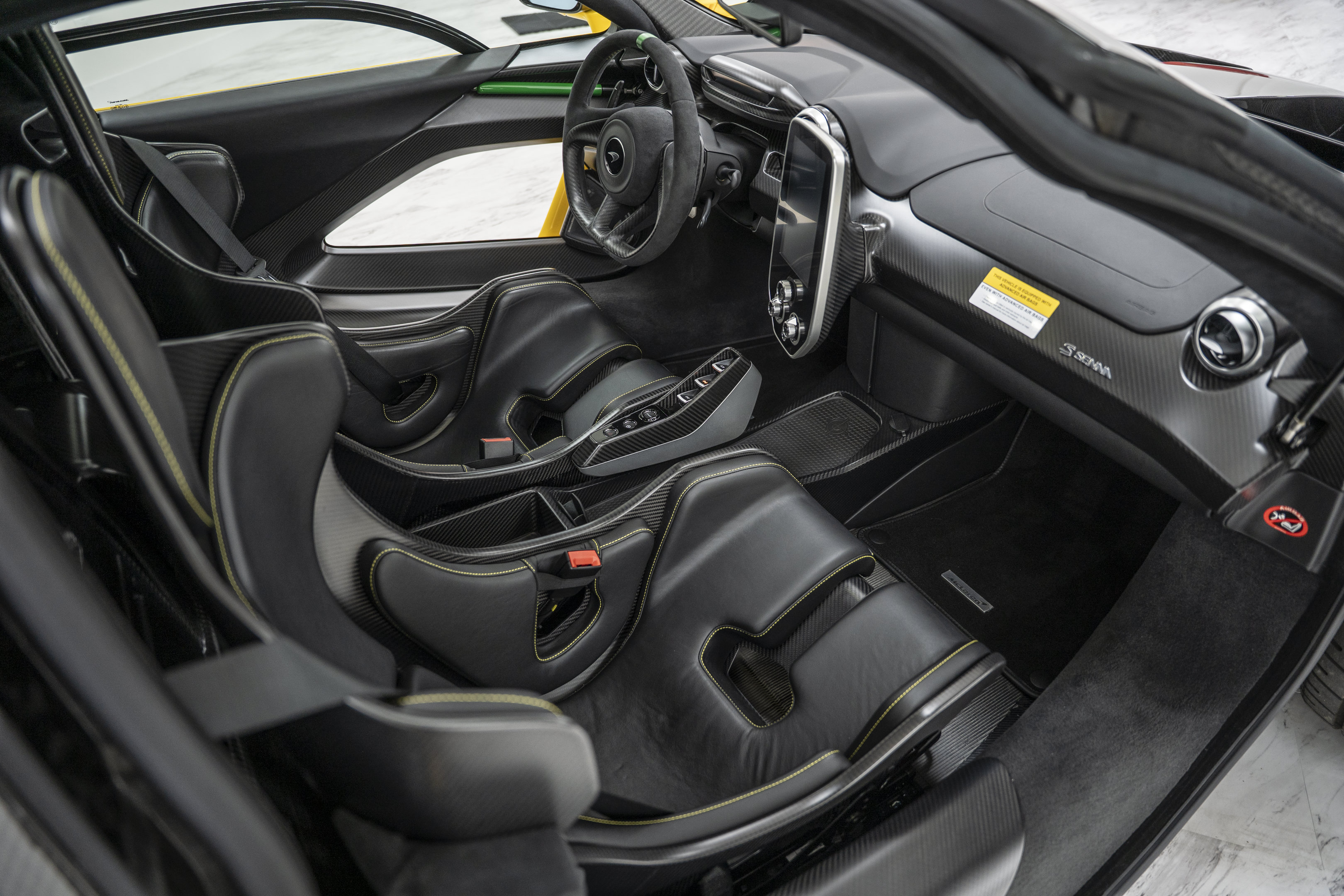 Used 2019 McLaren Senna RWD image 36