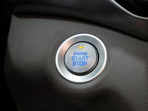 Used 2020 Hyundai Elantra Value Edition image 25