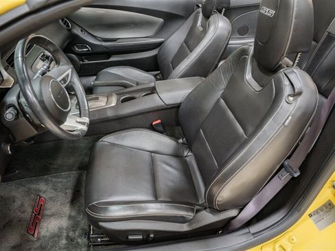 Used 2011 Chevrolet Camaro SS w/ RS Package RWD image 11