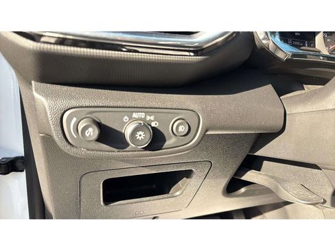 Used 2023 Chevrolet TrailBlazer LT w/ Convenience Package image 19