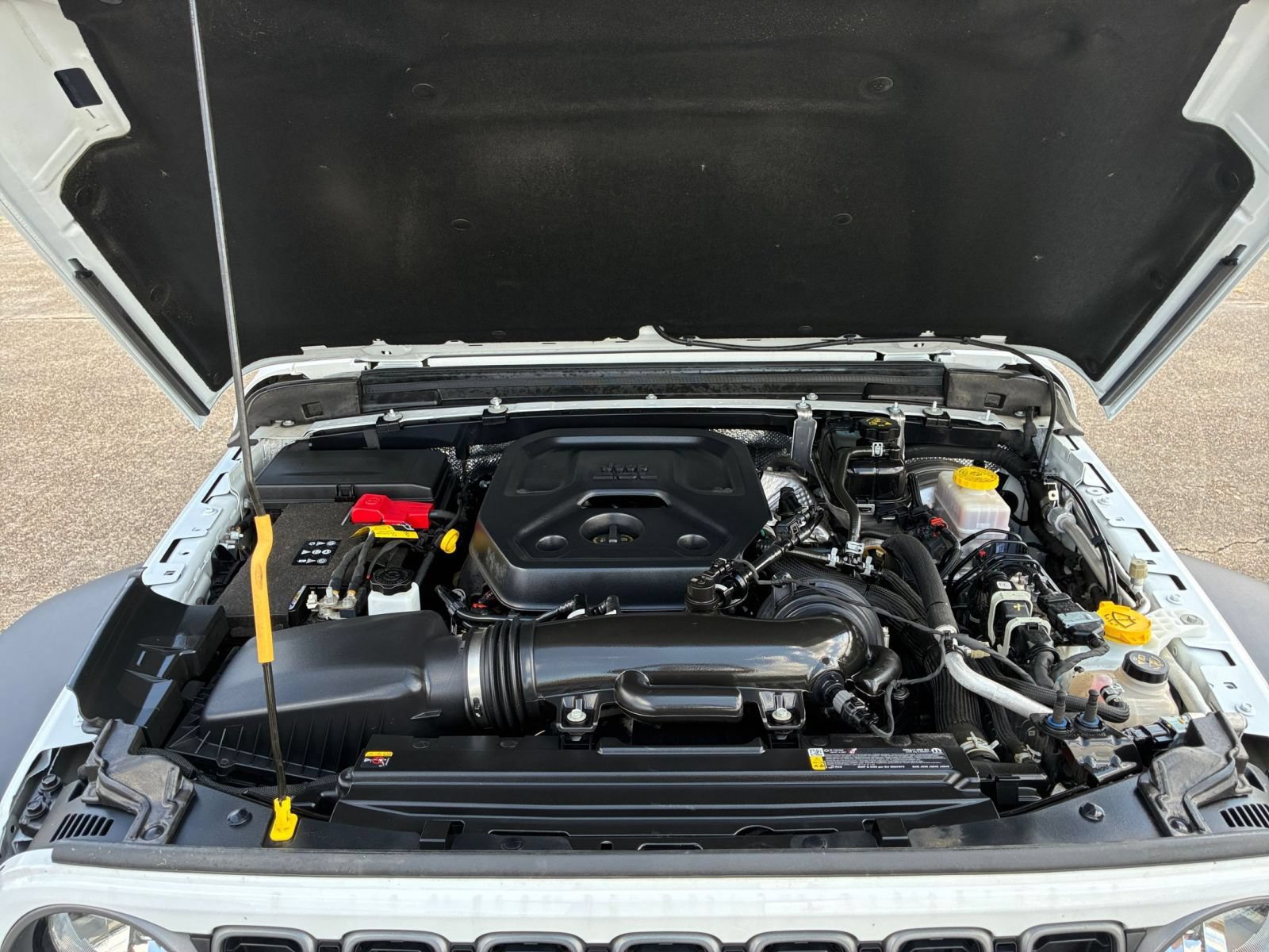 Used 2025 Jeep Wrangler Unlimited Sport AWD/4WD image 29