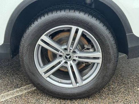 Used 2021 Mercedes-Benz GLC 300 4MATIC image 6