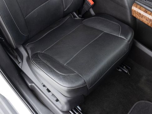 Used 2018 Chevrolet Tahoe Premier image 29