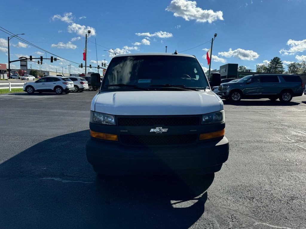 Used 2019 Chevrolet Express 2500 w/ Driver Convenience Package RWD image 3