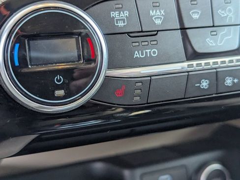 Used 2021 Ford Escape SEL image 17