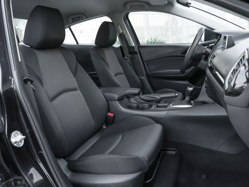 Used 2014 MAZDA MAZDA3 i Sport image 37