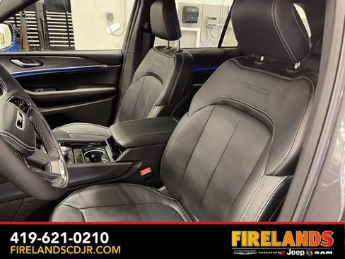 New 2025 Jeep Grand Cherokee Overland w/ Trailer Tow Package image 14