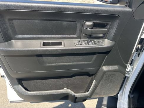 Used 2018 RAM 1500 Express RWD image 13