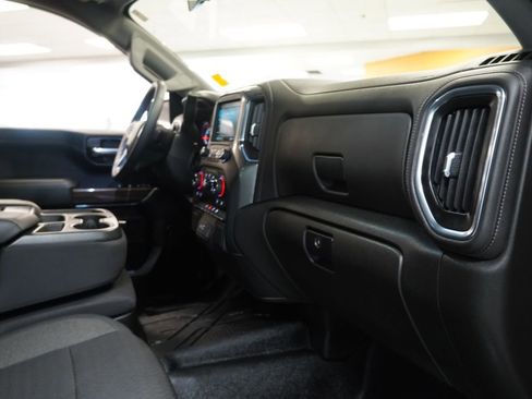 Certified 2022 Chevrolet Silverado 1500 RST w/ Redline Edition image 26