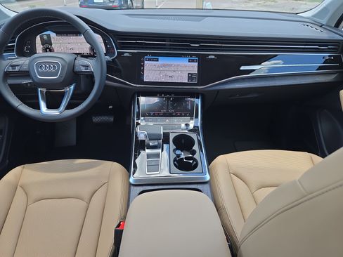 New 2025 Audi Q7 Premium Plus image 11