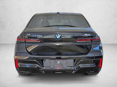New 2026 BMW i7 M70 w/ Executive Package AWD/4WD image 6