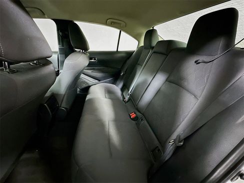 Used 2020 Toyota Corolla LE image 14