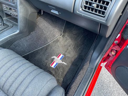 Used 1992 Ford Mustang LX image 27