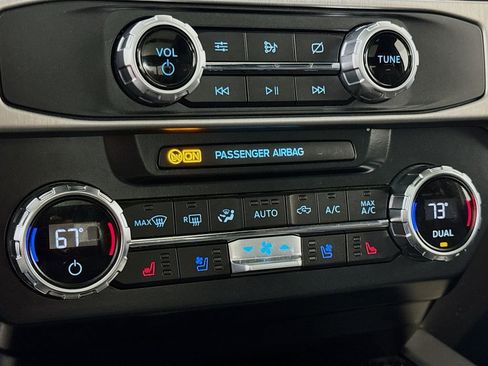 Used 2022 Ford F350 Platinum image 14