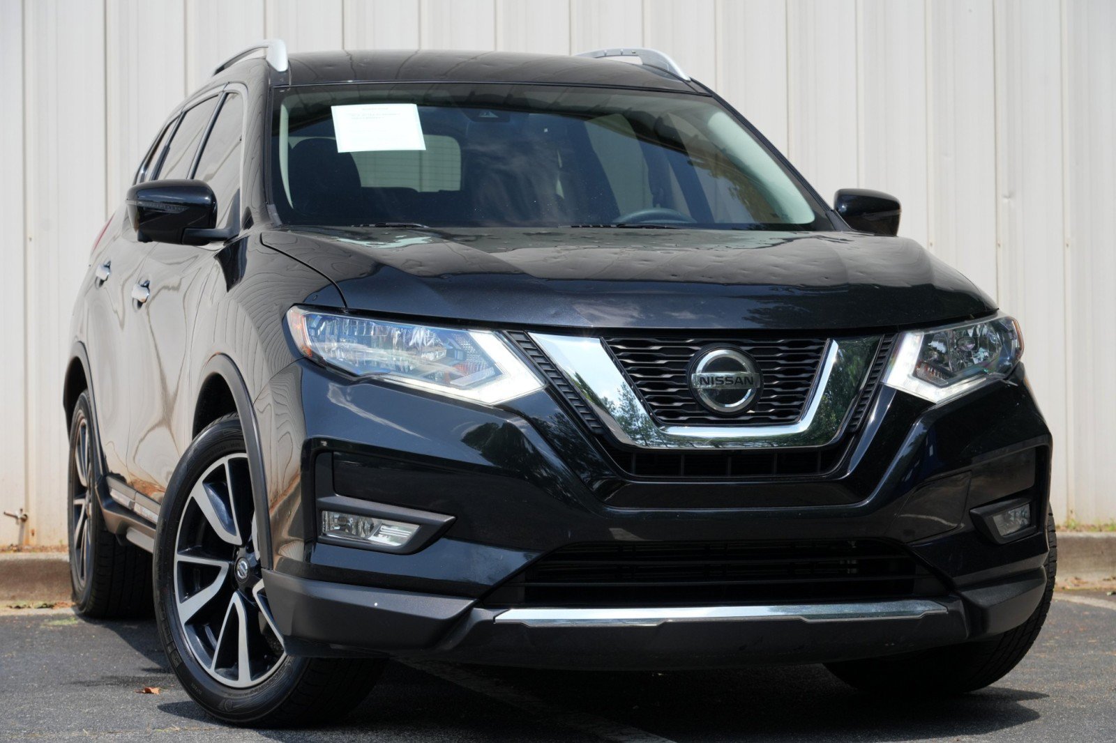 Used 2019 Nissan Rogue SL AWD/4WD image 2