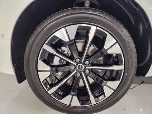New 2026 Volvo XC60 B5 Plus w/ Protection Package Premier image 7