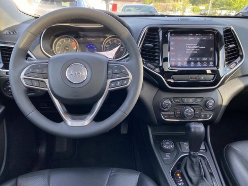 Certified 2022 Jeep Cherokee Limited image 12