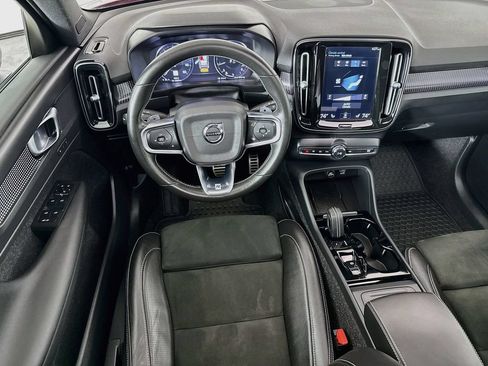 Used 2020 Volvo XC40 T5 R-Design AWD/4WD image 23