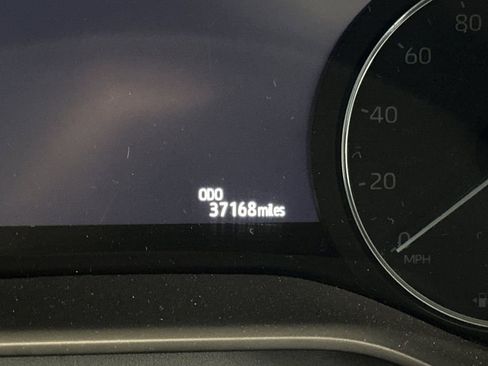 Used 2023 Toyota Sienna Limited image 26