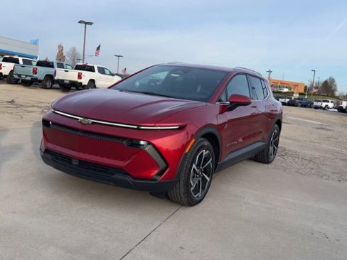 New 2026 Chevrolet Equinox EV LT image 4