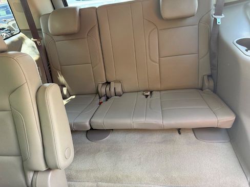 Used 2017 GMC Yukon SLT w/ Open Road Package RWD image 29